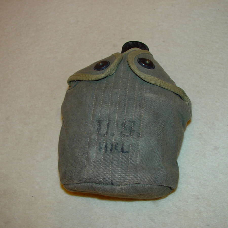 US army water bottle in OD#7 carrier