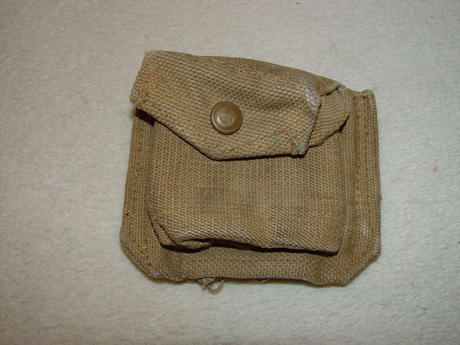 British Army pistol ammunition pouch
