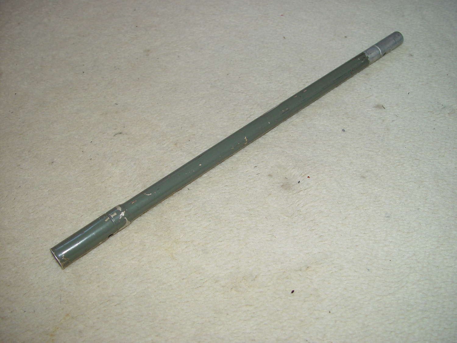 Early war antenna rod for a Torn.Fu.d2 radio