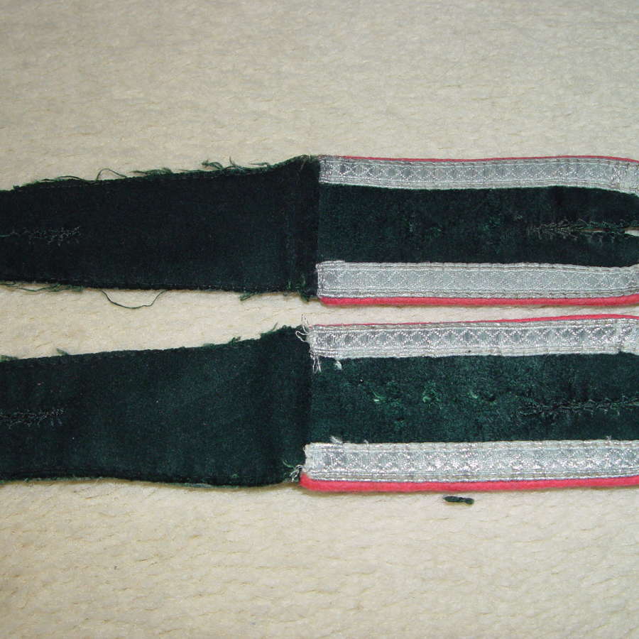 Pair of NCO Panzer pink piped shoulder straps for M36 tunic