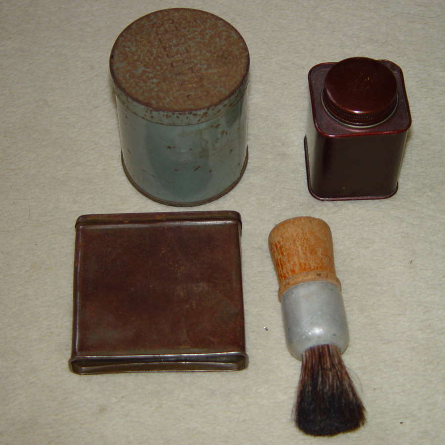 Set of four British Army personal items