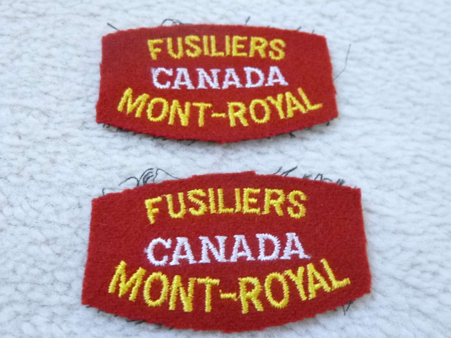 Canadian Fuseliers Mont Royal shoulder titles
