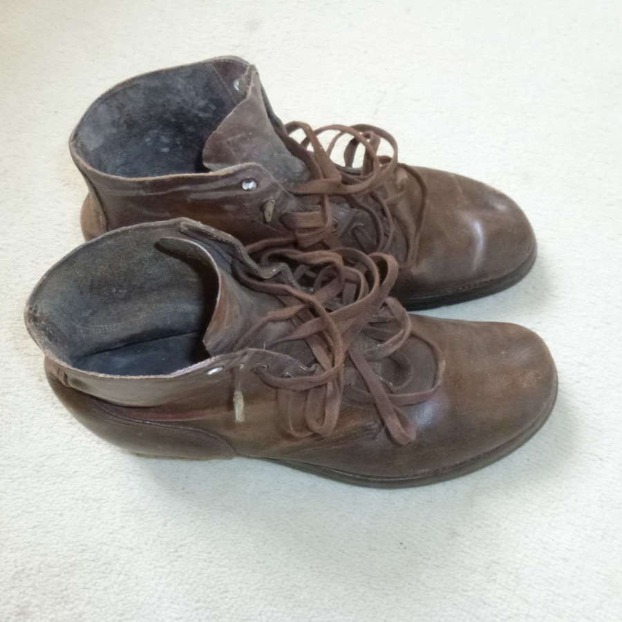 US army boots - size 10 1/2