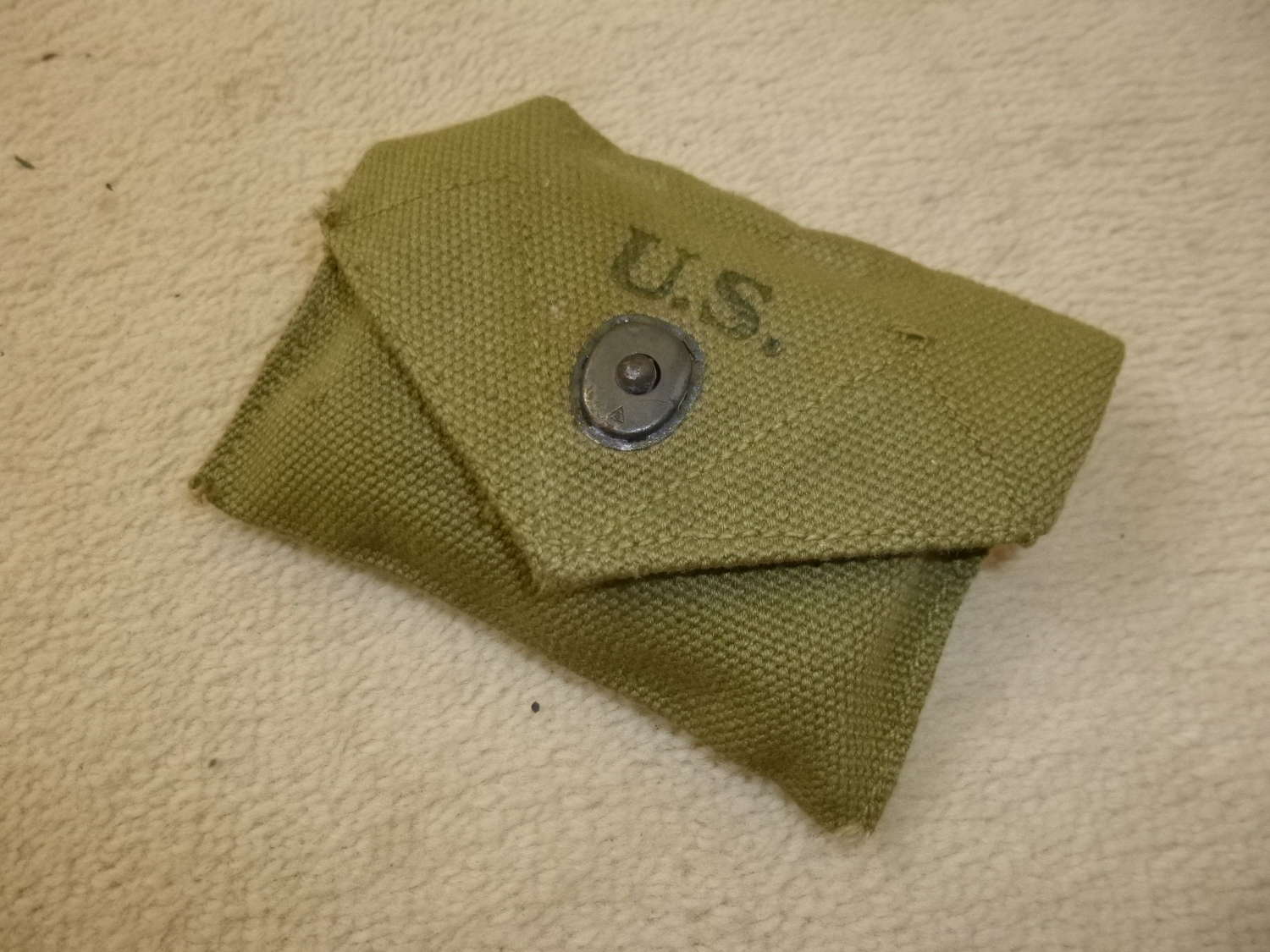 US army first aid pouch